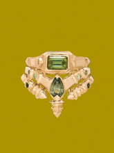 Load image into Gallery viewer, &#39;Eima&#39; ring :: Green tourmaline :: Ready to ship

