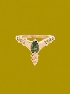 'Inara' ring :: Green sapphire and tsavorite