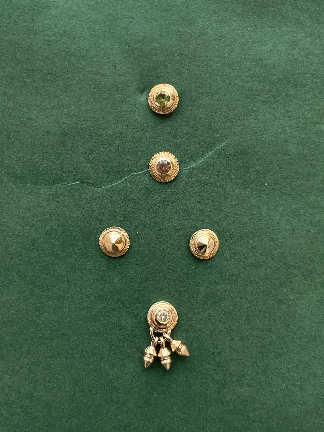 :RTS: Labrets and Nose Studs .::. 9ct yellow gold