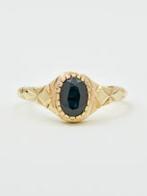Load image into Gallery viewer, &#39;Vida&#39; Ring | Black Sapphire
